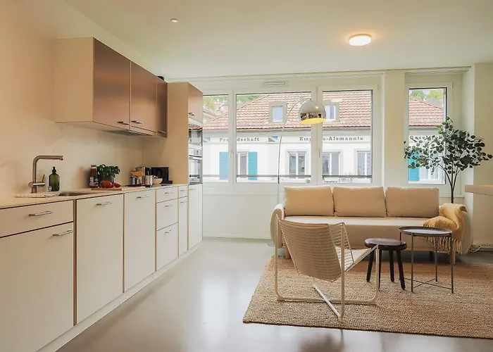 Homestay Modernes Hostel, In Shared Apartment, Wyba Living