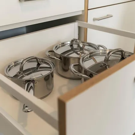 Homestay Modernes Hostel, In Shared Apartment, Wyba Living St. Gallen